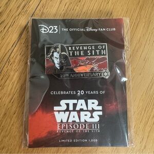 D23 Exclusive Star Wars Revenge of the Sith 20th Anniversary Pin LE of 1000